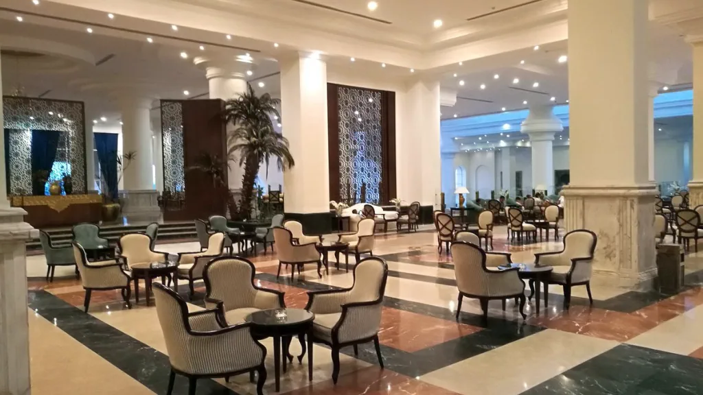 الفندق بيراميزا بيتش ريزورت - سهل حشيش